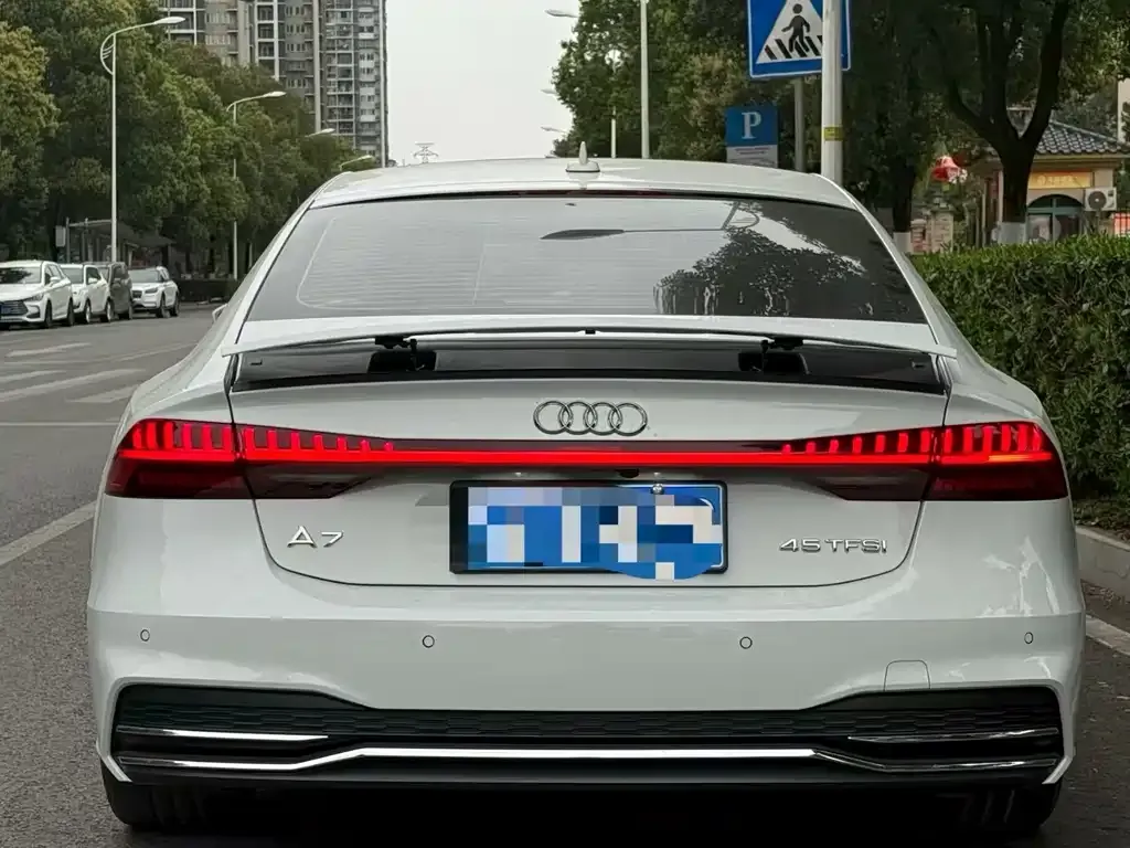 Audi A7 2024 из CN, фото 3
