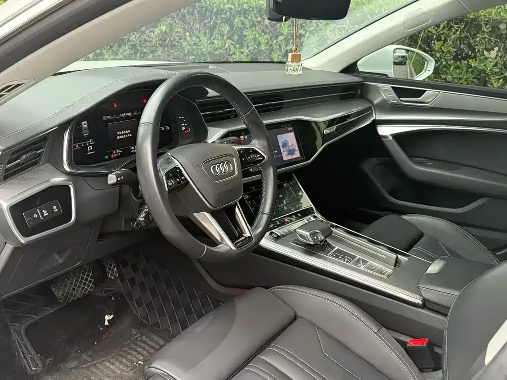Audi A7 2024 из CN, фото 5