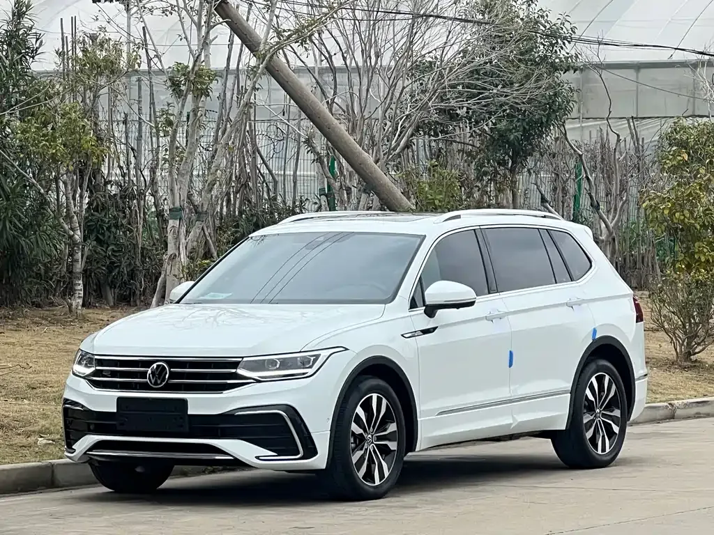 Volkswagen Tiguan L 2023 из CN, фото 1