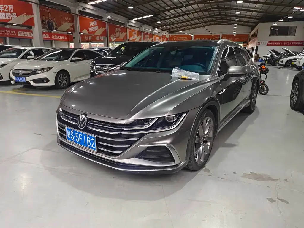 Volkswagen CC 2024 из CN, фото 1