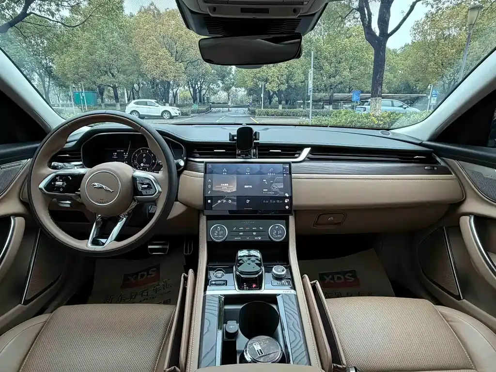 Jaguar XFL 2024 из CN, фото 3