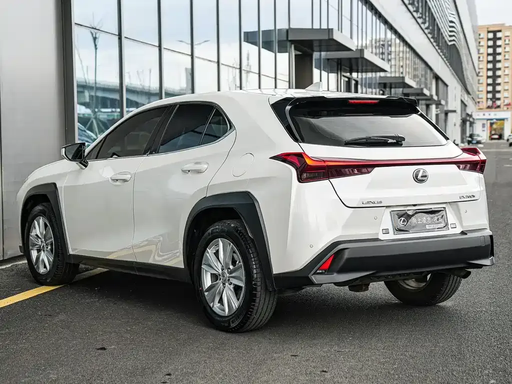 Lexus UX 2023 из CN, фото 4