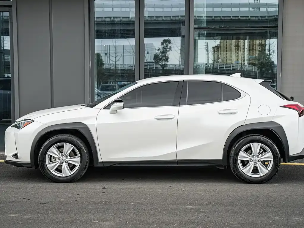 Lexus UX 2023 из CN, фото 9