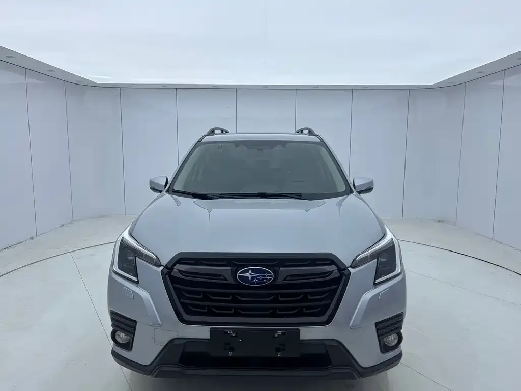 Subaru Forester — фото 4