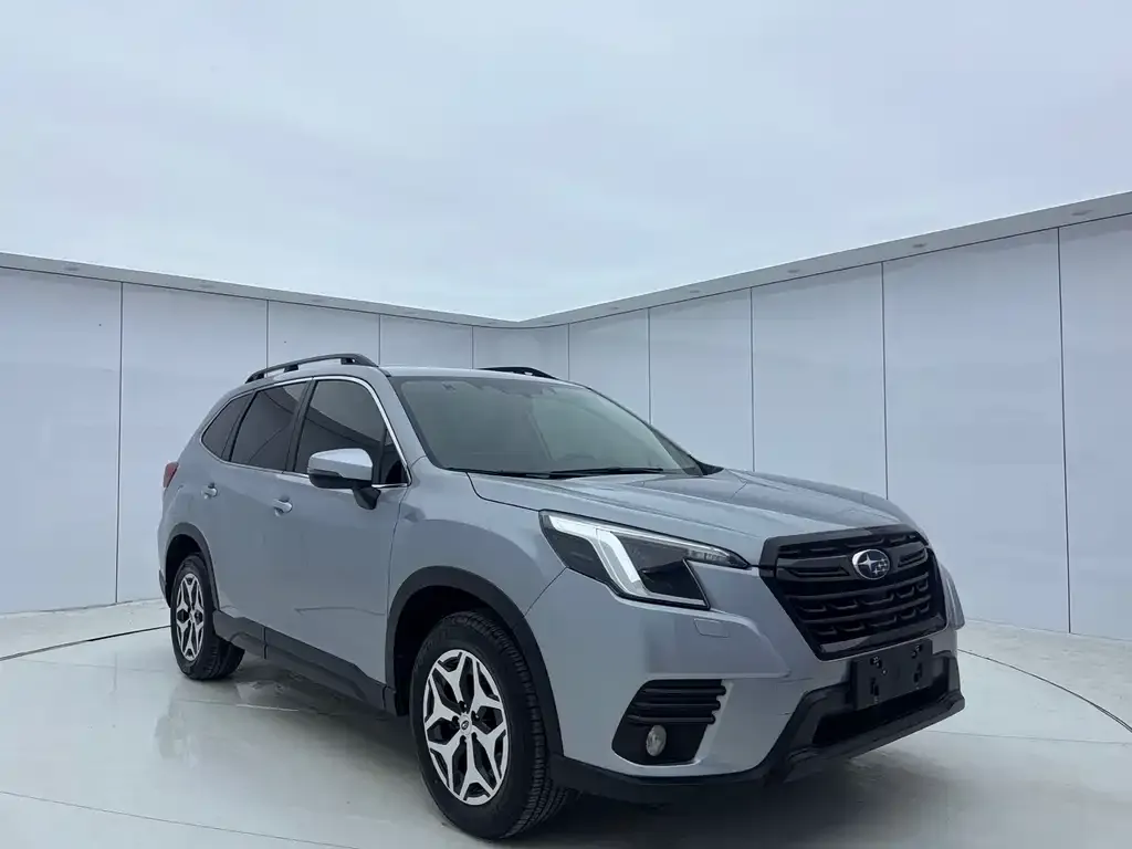 Subaru Forester — фото 2