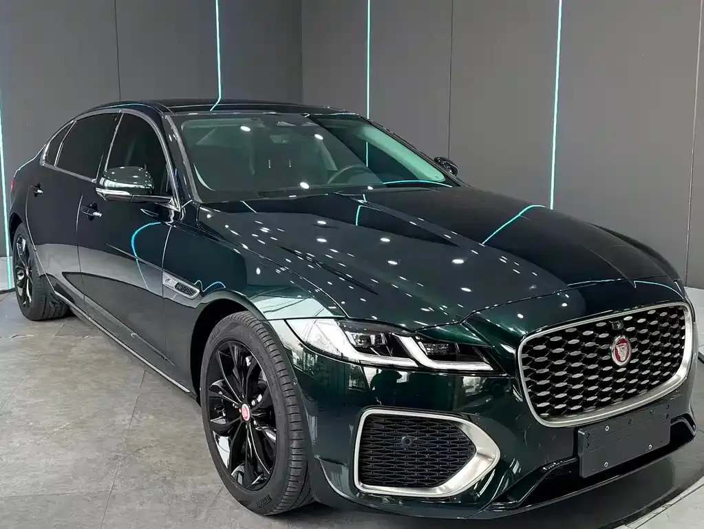Jaguar XFL — фото 6