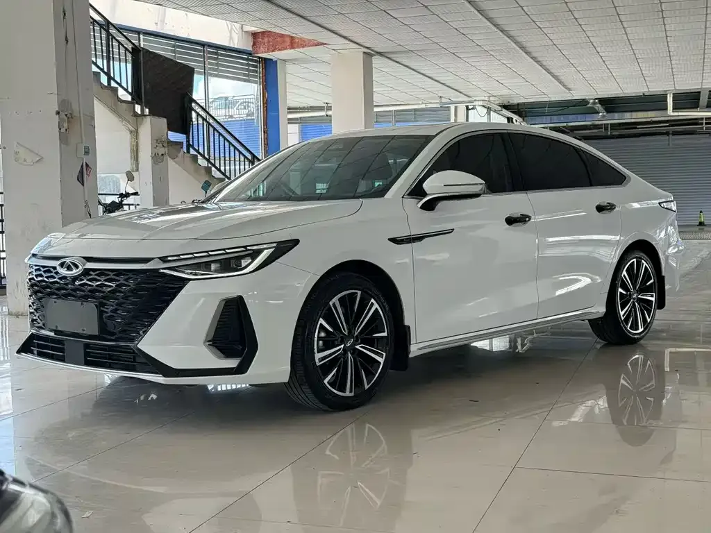 Chery Arrizo 8