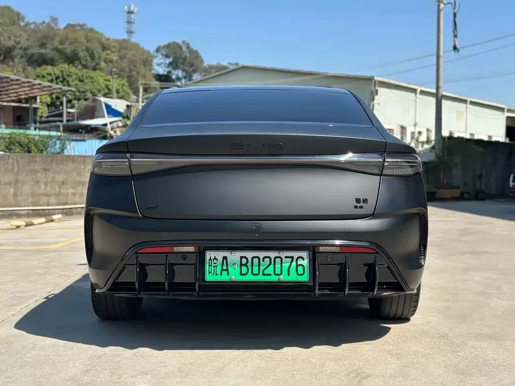 BYD Seal — фото 8