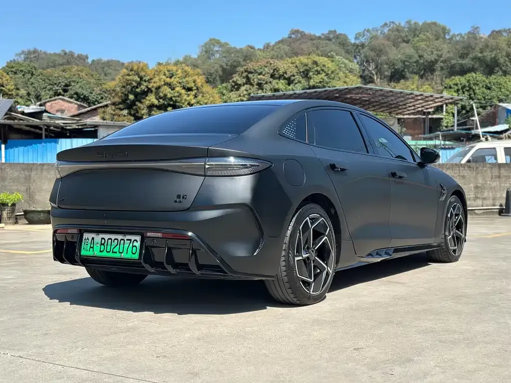 BYD Seal — фото 3