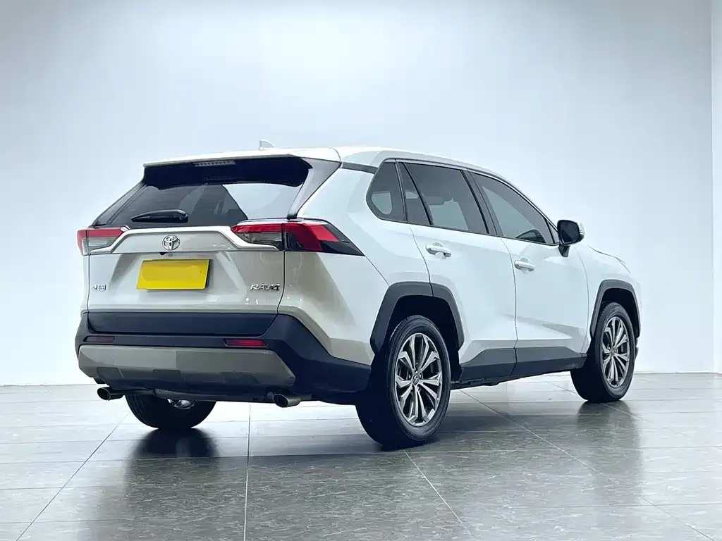 Toyota RAV4 2024 из CN, фото 10