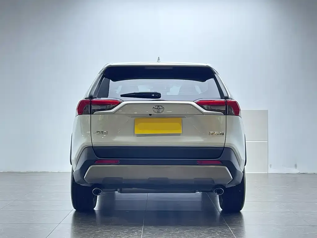 Toyota RAV4 2024 из CN, фото 3