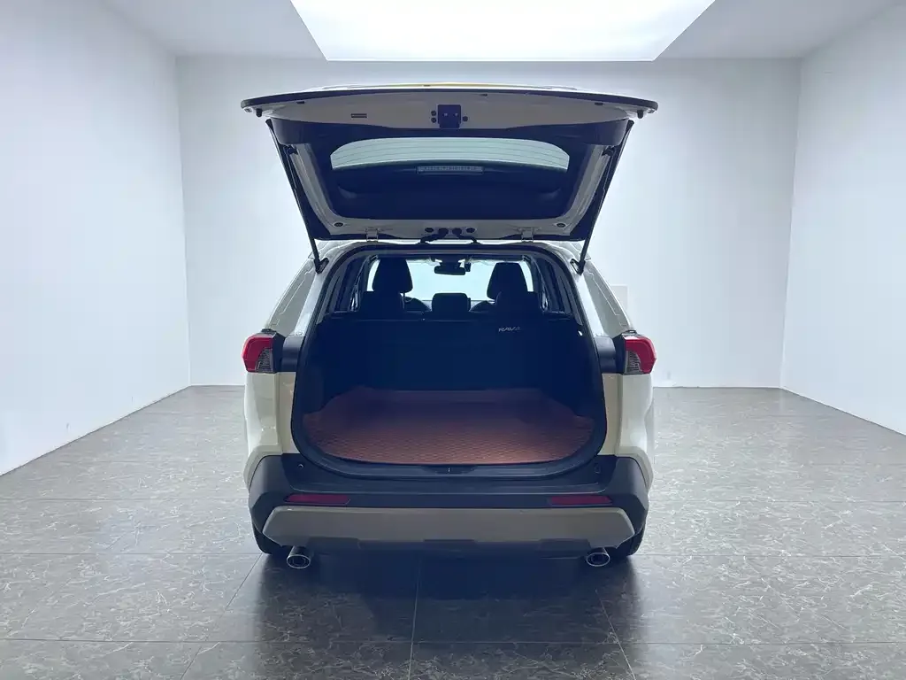 Toyota RAV4 2024 из CN, фото 9