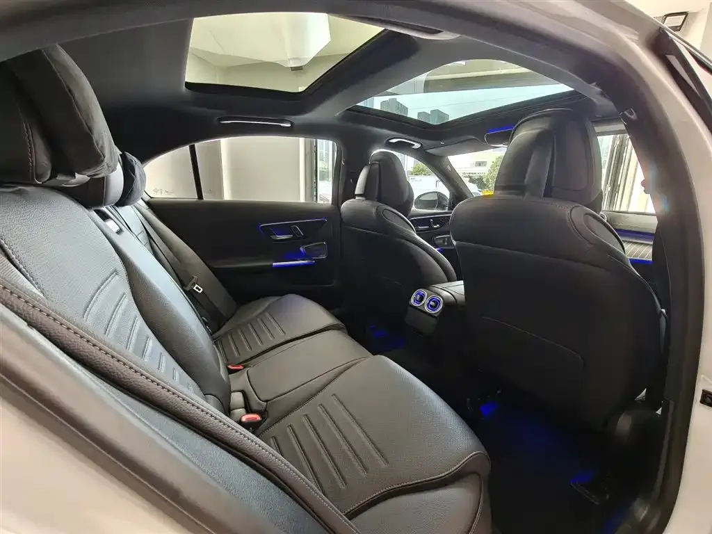 Mercedes-Benz C-Class 2024 из CN, фото 7