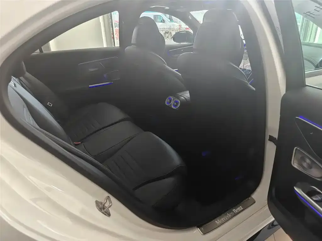 Mercedes-Benz C-Class 2024 из CN, фото 6