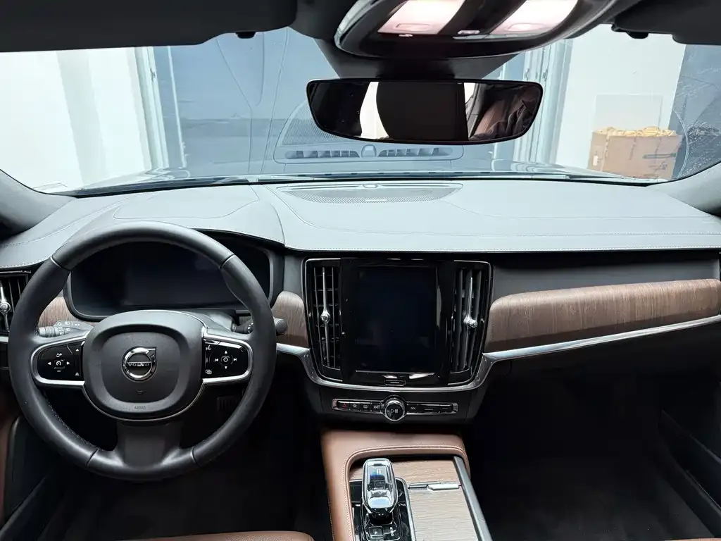 Volvo S90 — фото 8