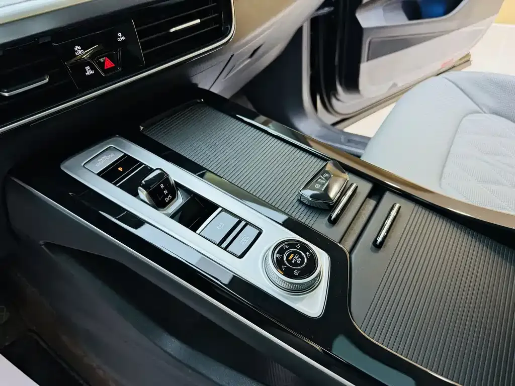 Volkswagen Tavendor 2026 из CN, фото 10