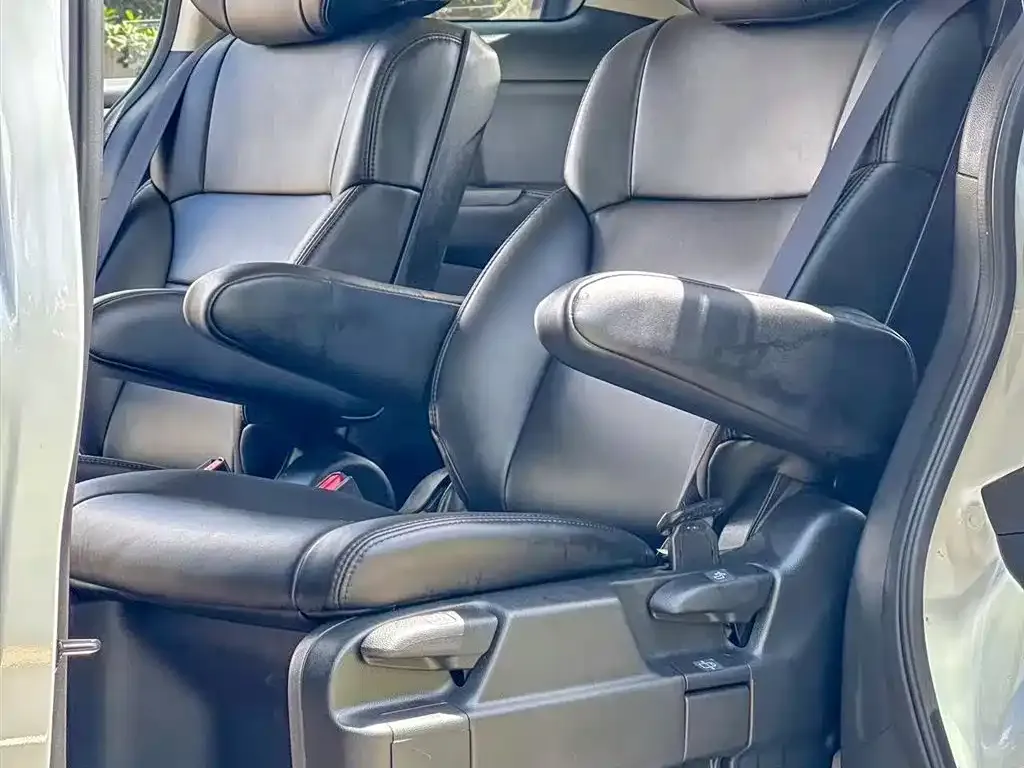 Honda Odyssey — фото 2