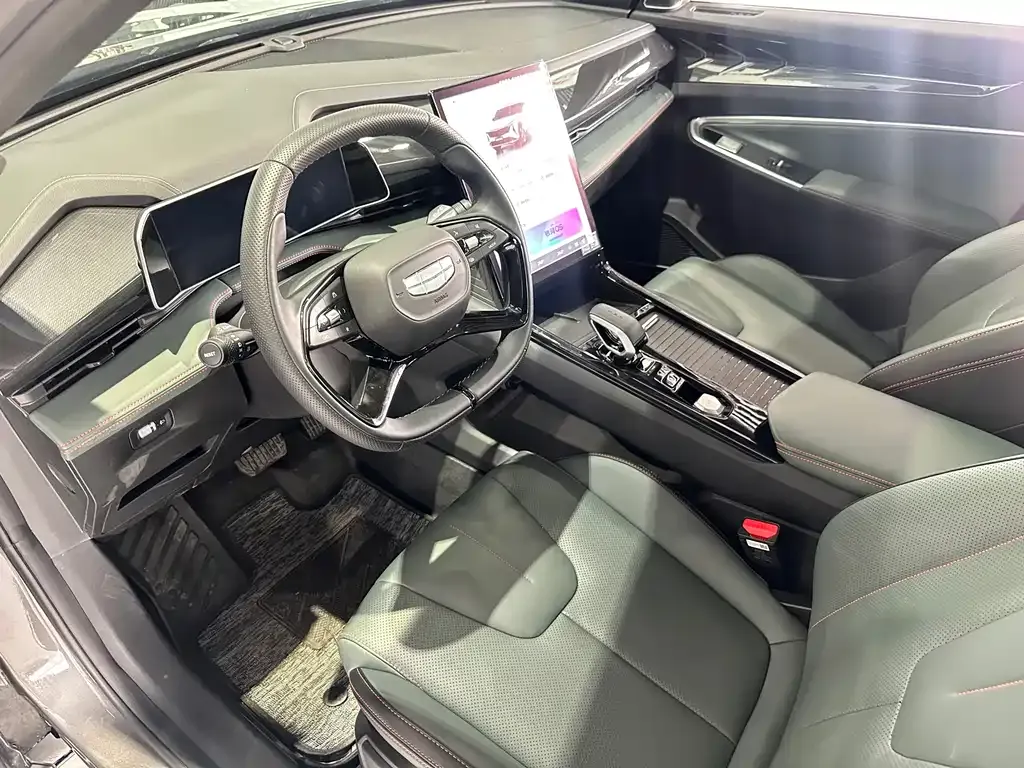 Geely Boyue 2024 из CN, фото 2