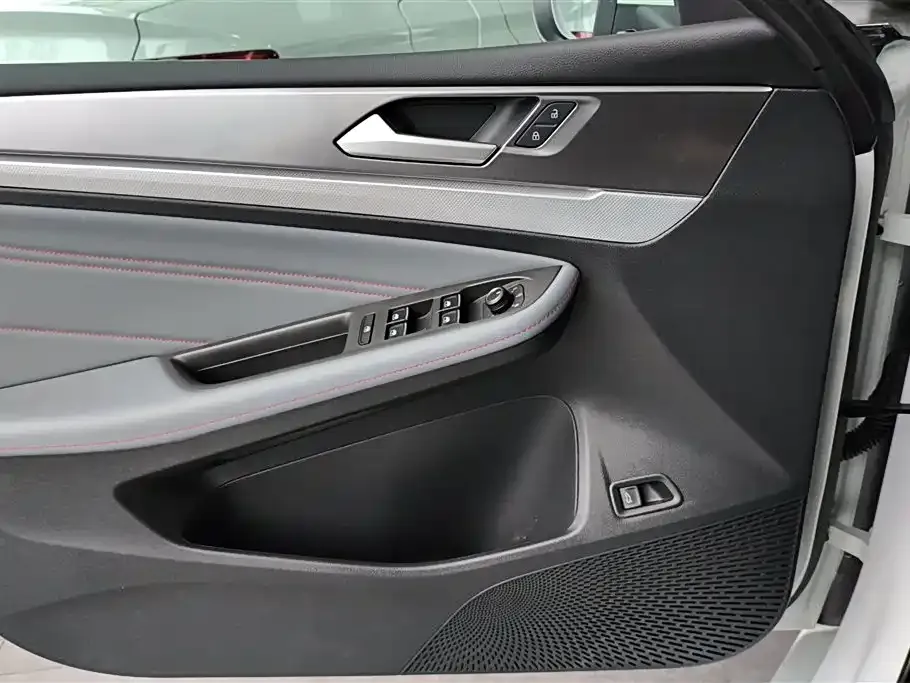 Volkswagen Lamando 2023 из CN, фото 3