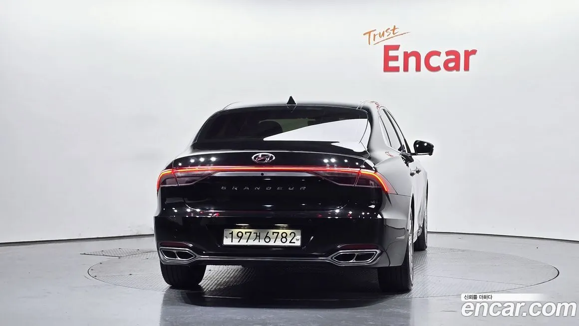 Hyundai Grandeur 2022 из KR, фото 3