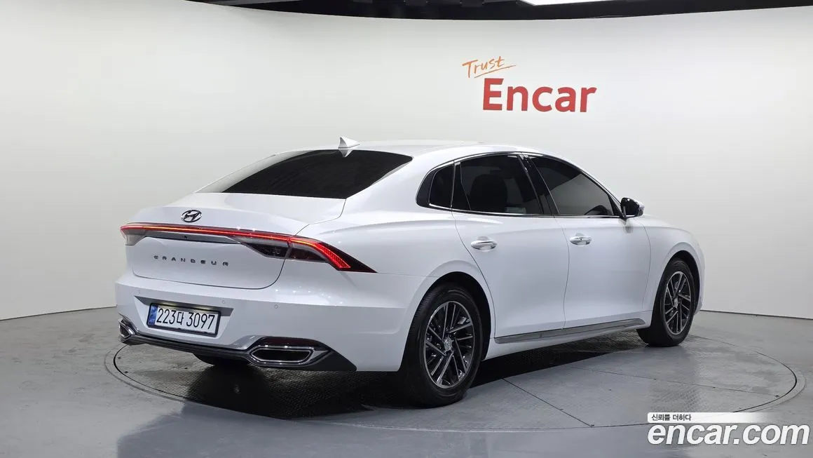 Hyundai Grandeur 2021 из KR, фото 9
