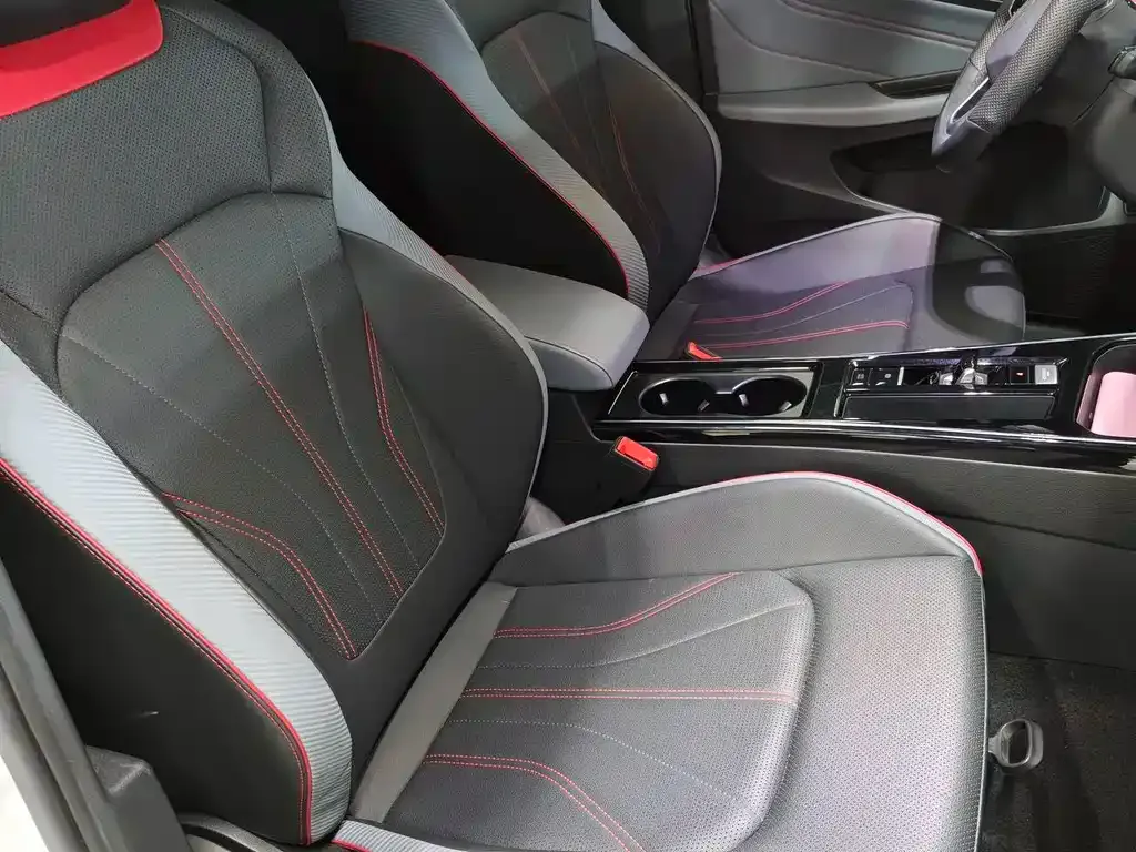 Volkswagen Lamando 2023 из CN, фото 10