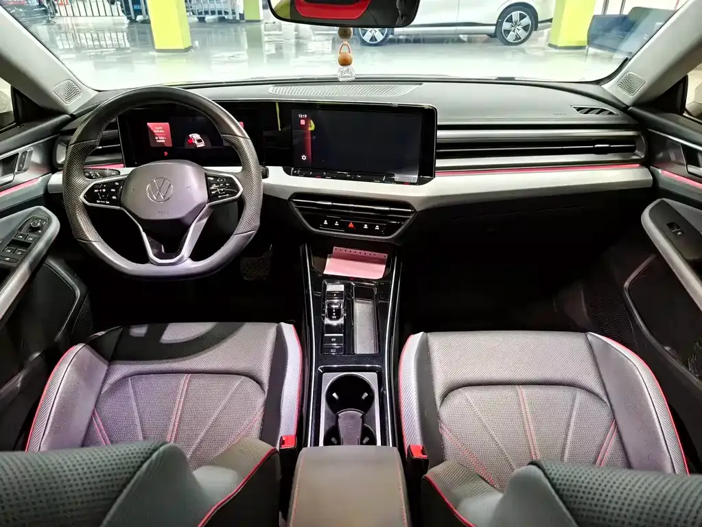 Volkswagen Lamando 2023 из CN, фото 9