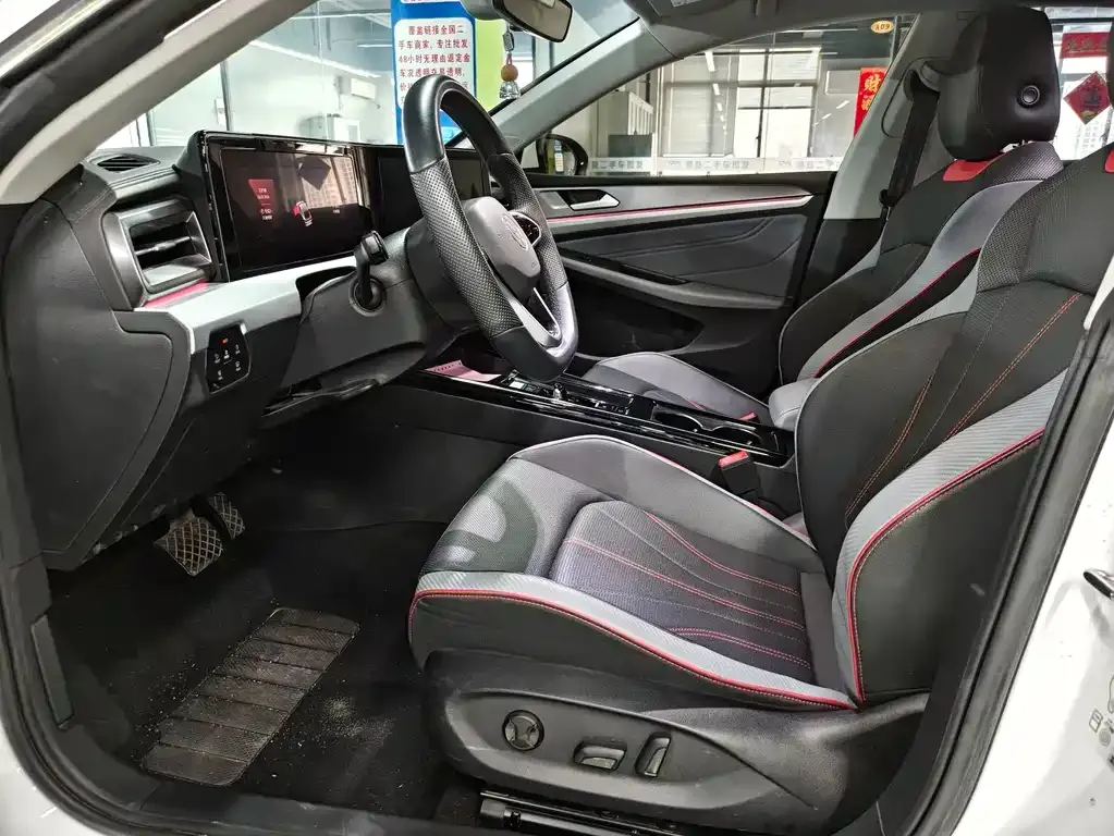 Volkswagen Lamando 2023 из CN, фото 8