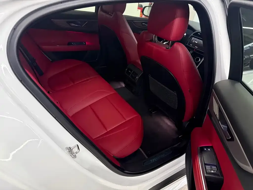 Jaguar XEL 2022 из CN, фото 4