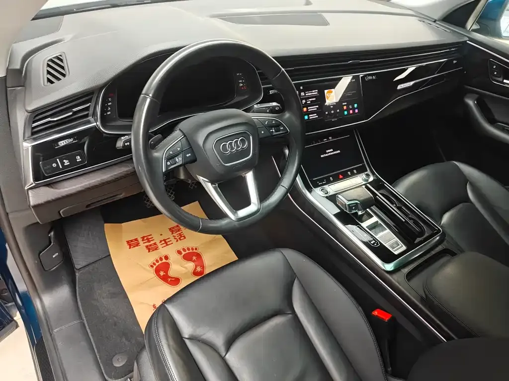 Audi Q8 2021 из CN, фото 8