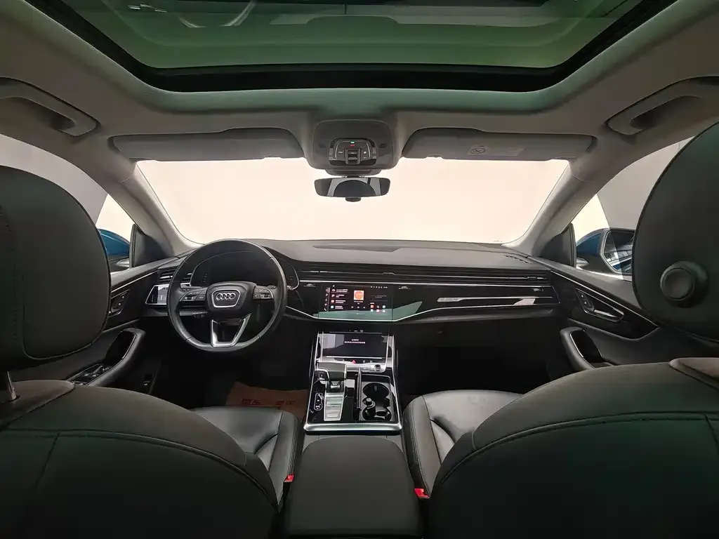 Audi Q8 2021 из CN, фото 2
