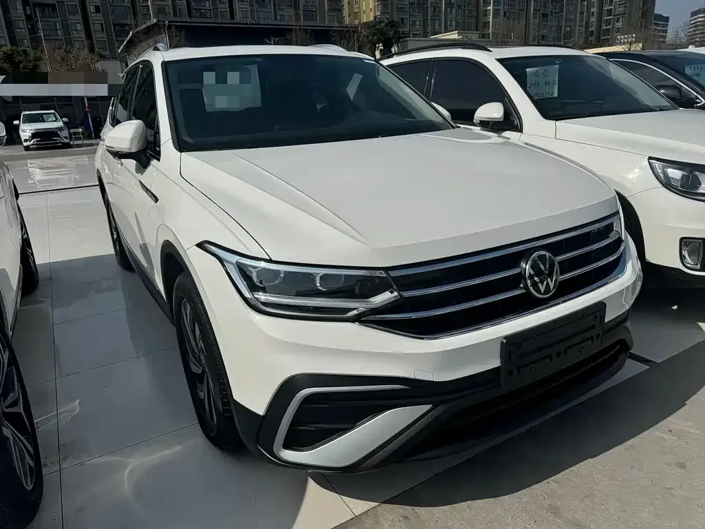 Volkswagen Tiguan L 2022 из CN, фото 6