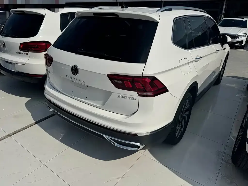 Volkswagen Tiguan L 2022 из CN, фото 7