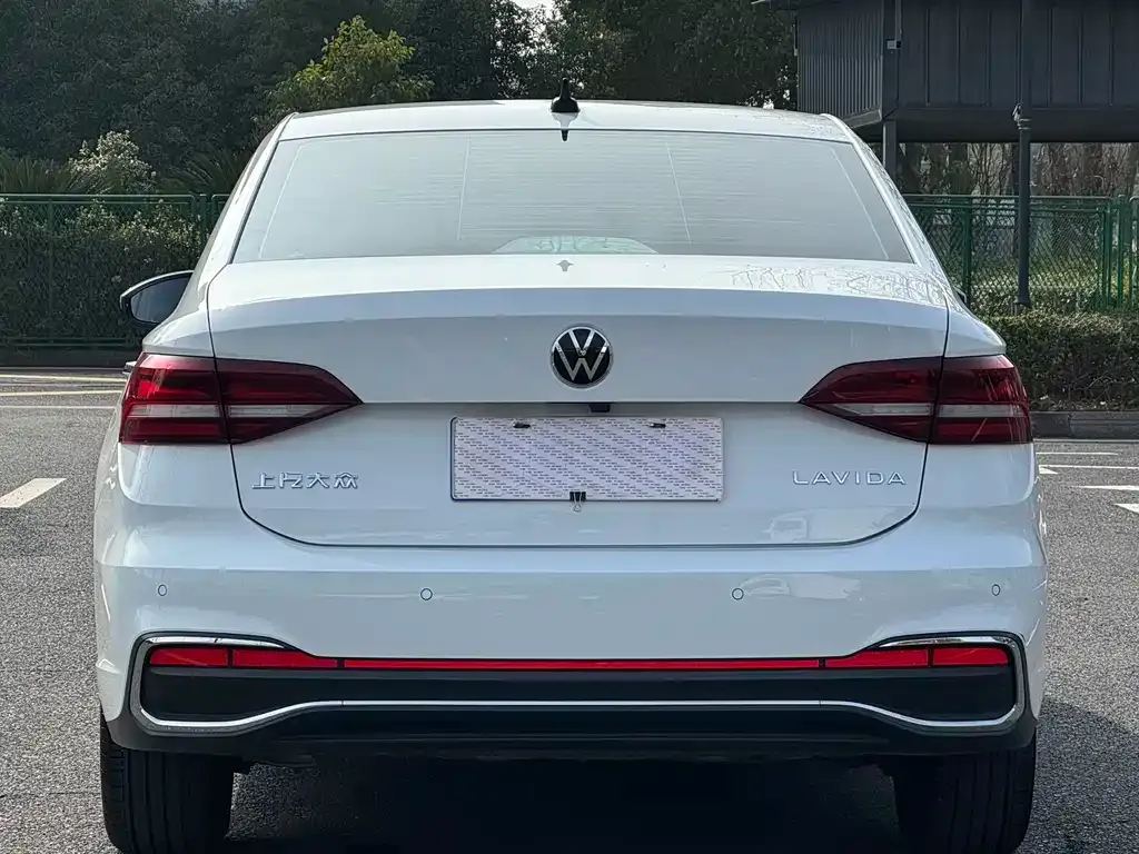Volkswagen Lavida 2023 из CN, фото 7
