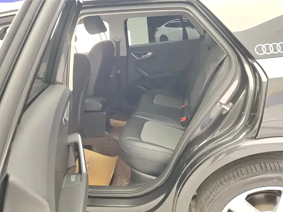 Audi Q2L 2021 из CN, фото 2