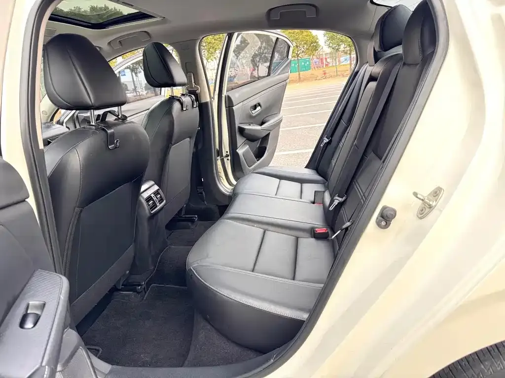 Nissan Sylphy 2022 из CN, фото 7