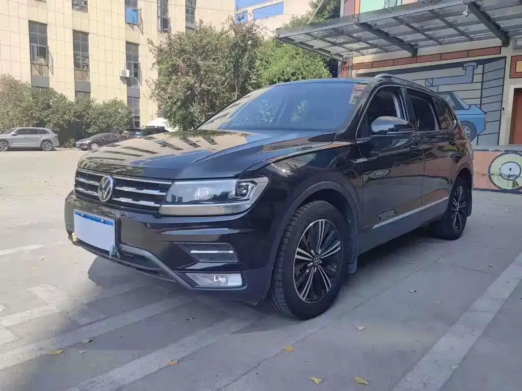 Volkswagen Tiguan L 2021 из CN, фото 1