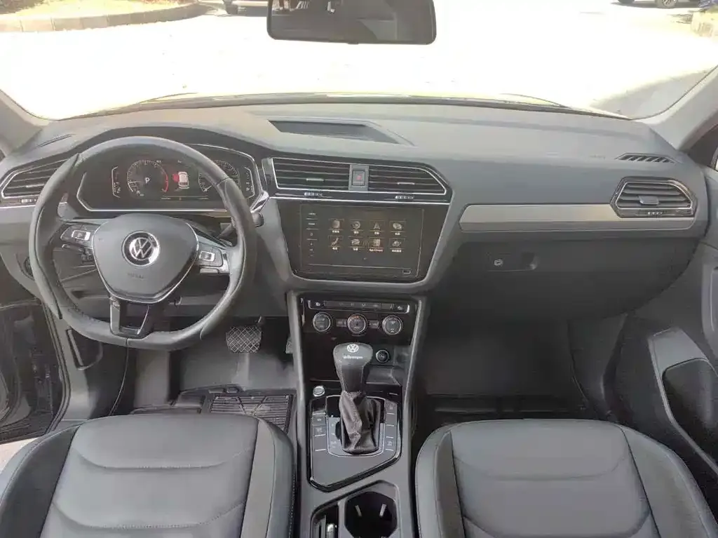 Volkswagen Tiguan L 2021 из CN, фото 5