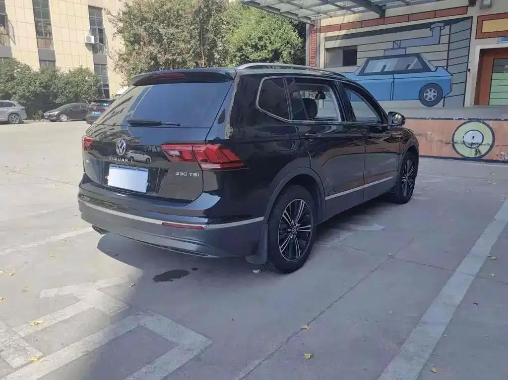 Volkswagen Tiguan L 2021 из CN, фото 9