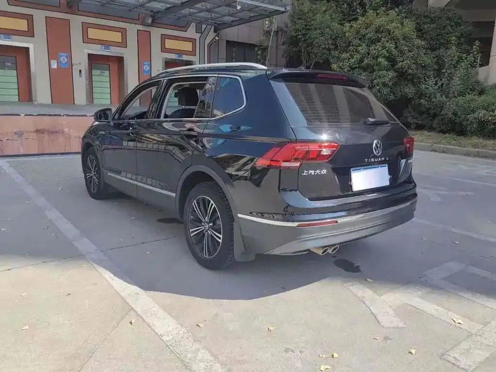 Volkswagen Tiguan L 2021 из CN, фото 3