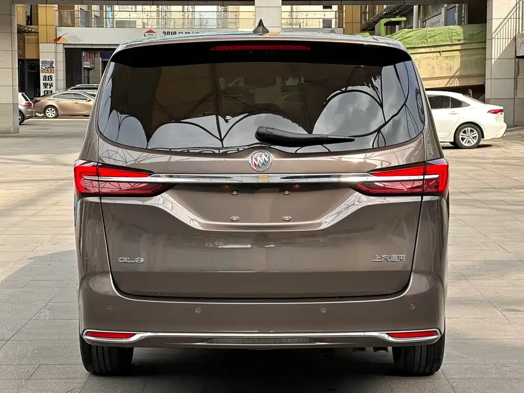 Buick GL8 2025 из CN, фото 10