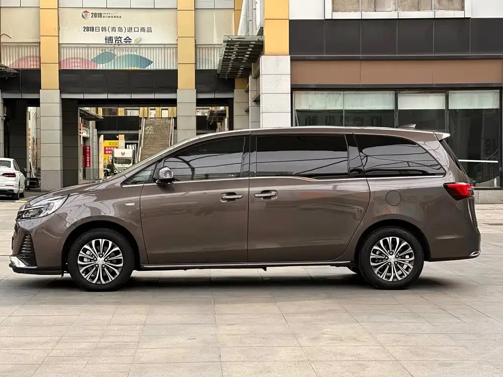 Buick GL8 2025 из CN, фото 5