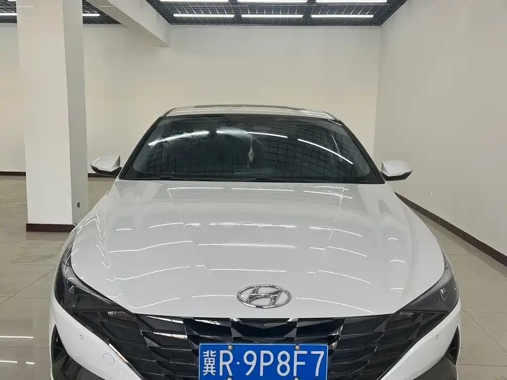 Hyundai Elantra 2023 из CN, фото 7