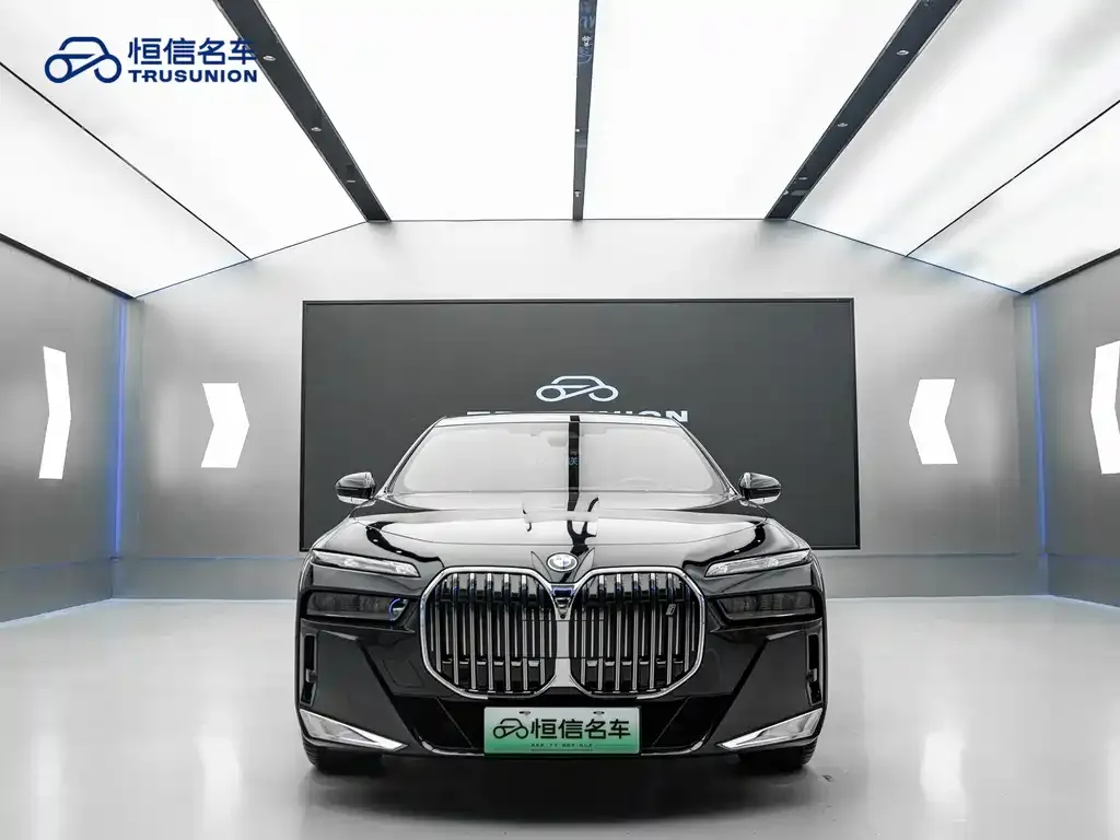BMW i7 2023 из CN, фото 2