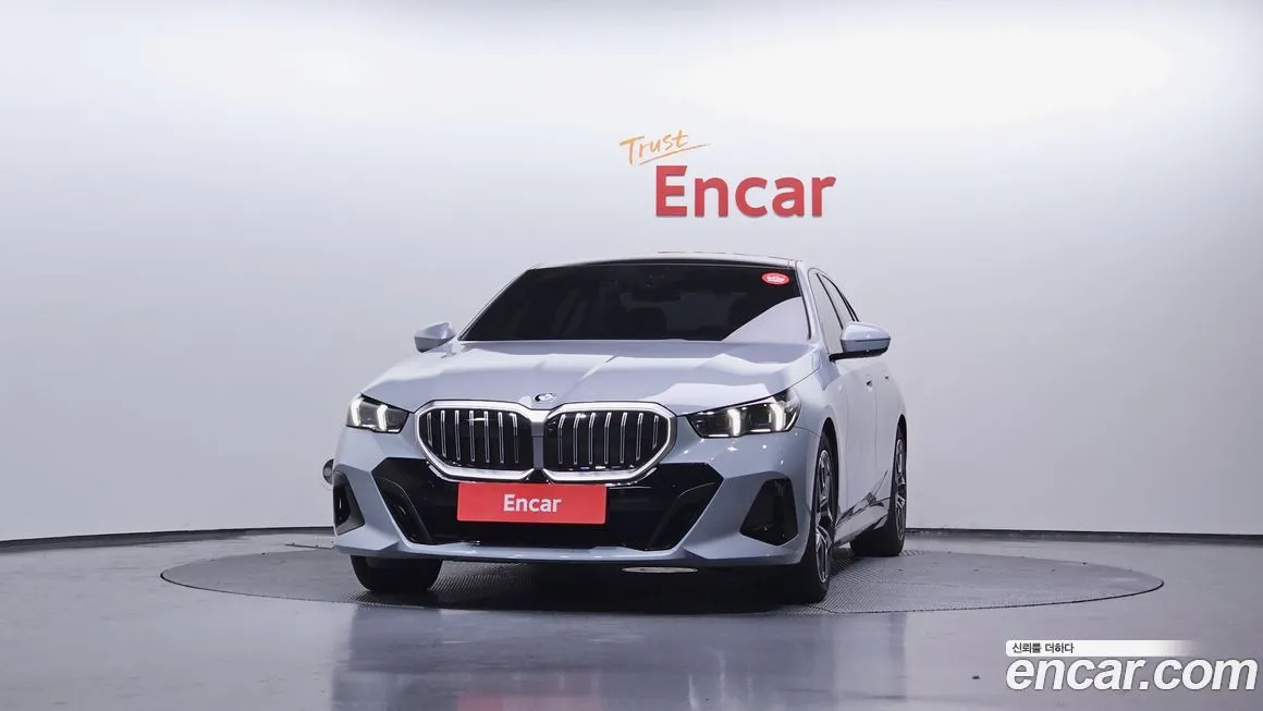 BMW 5-Series 2025 из KR, фото 4