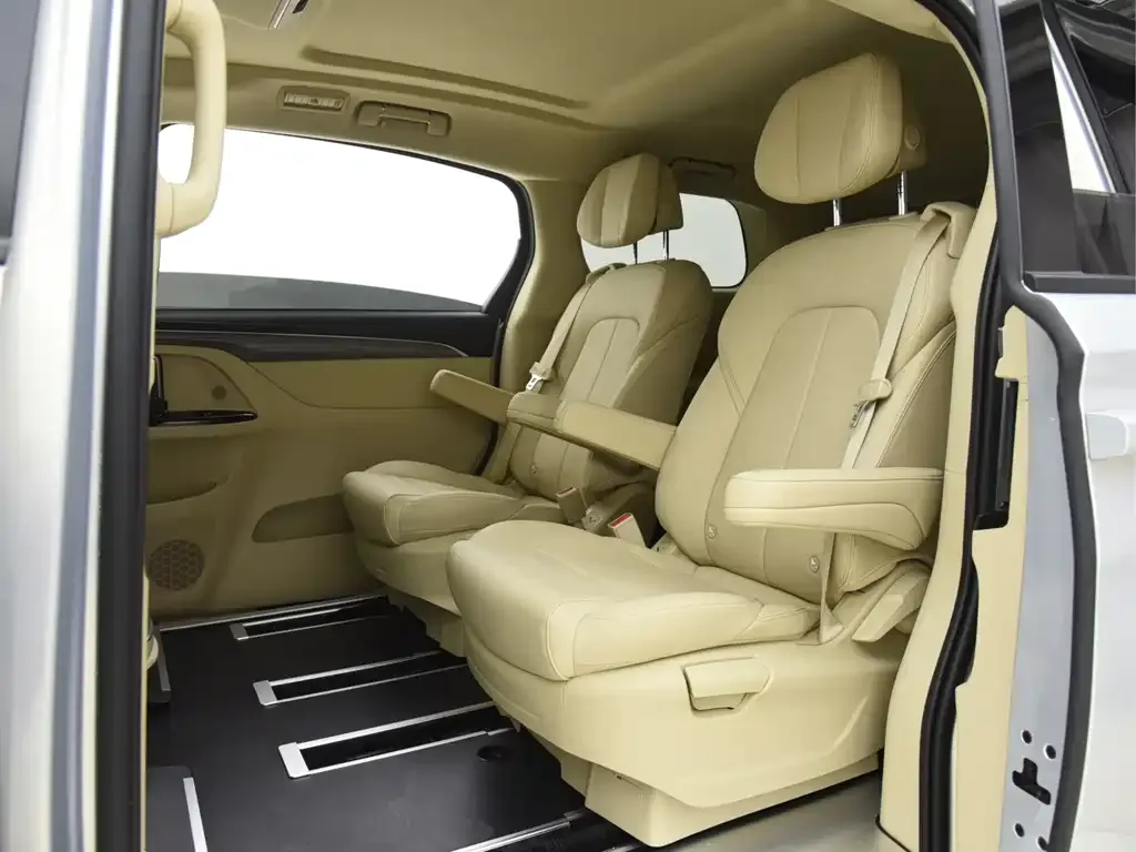 Buick GL8 Hybrid 2025 из CN, фото 6