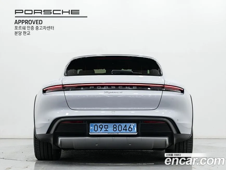 Porsche Taycan 2024 из KR, фото 4