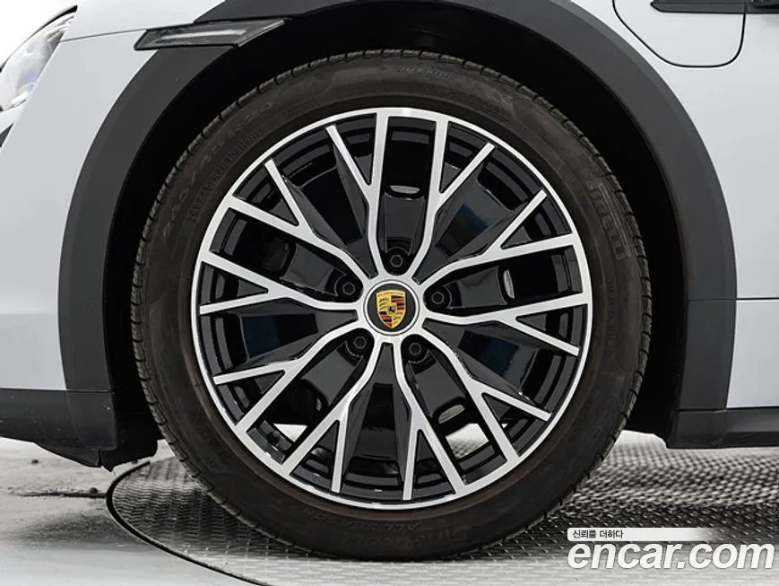 Porsche Taycan 2024 из KR, фото 6