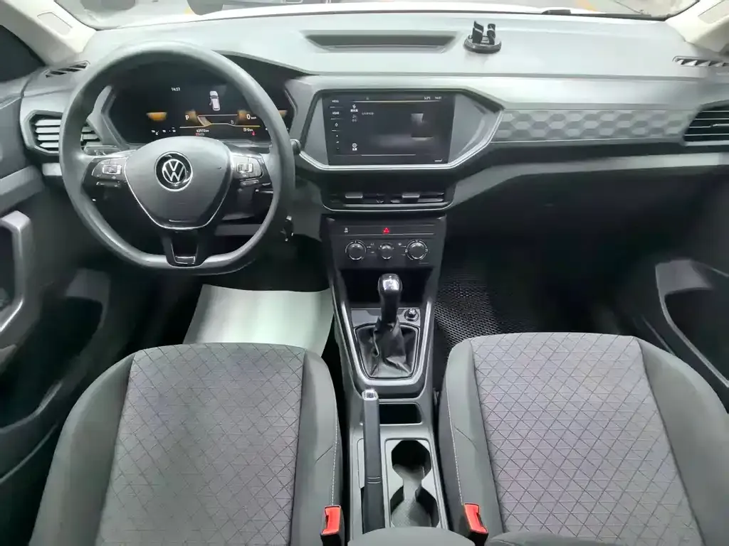 Volkswagen T-Cross — фото 3
