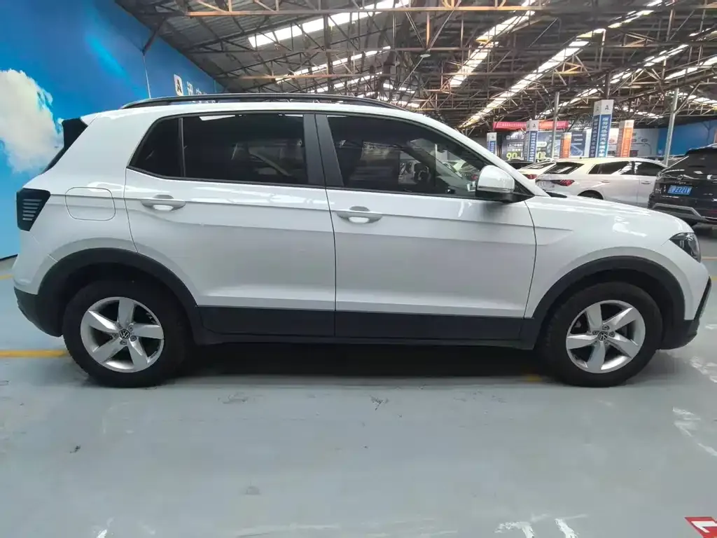 Volkswagen T-Cross — фото 9